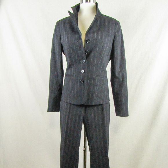 VAN HUSEN LADIES PINSTRIPE GRAY STRIPE PANTSUIT - Picture 1 of 5